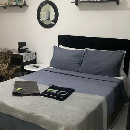 Quitinete Mobiliado Para 2 Pessoas